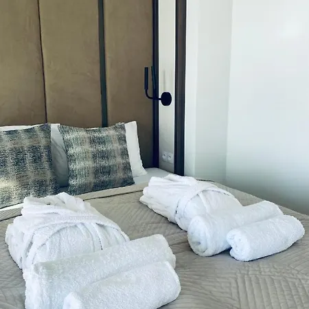 Wave - Endless Sea View