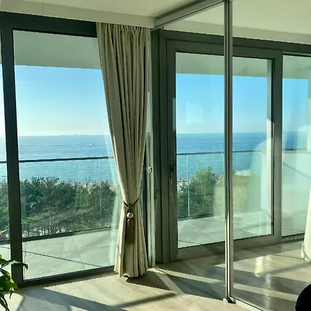 Wave - Endless Sea View