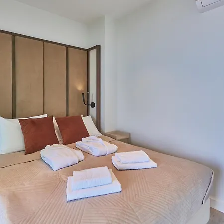 Wave - Endless Sea View Apartment