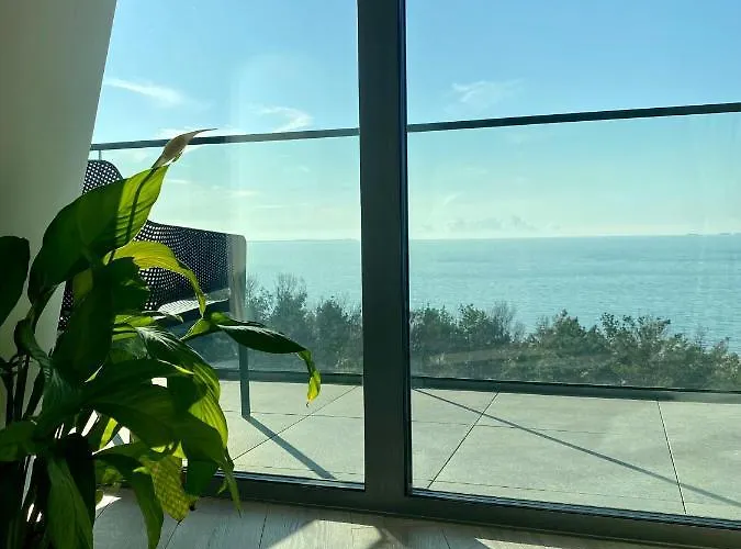 Wave - Endless Sea View 公寓 *