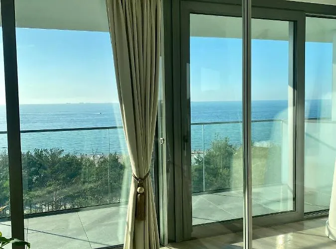 Wave - Endless Sea View