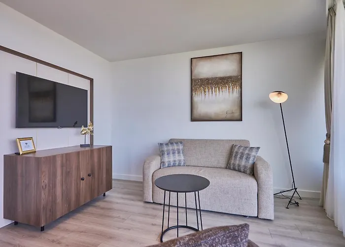 Wave - Endless Sea View 公寓 *